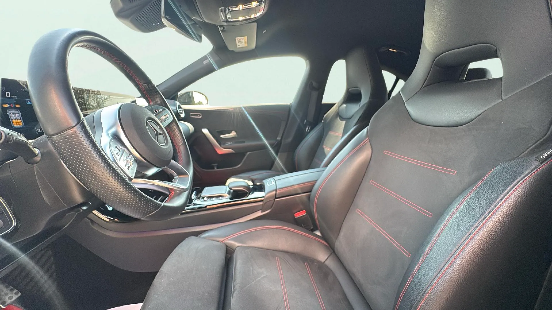 Mercedes-Benz CLA 200 D DCT - foto 17