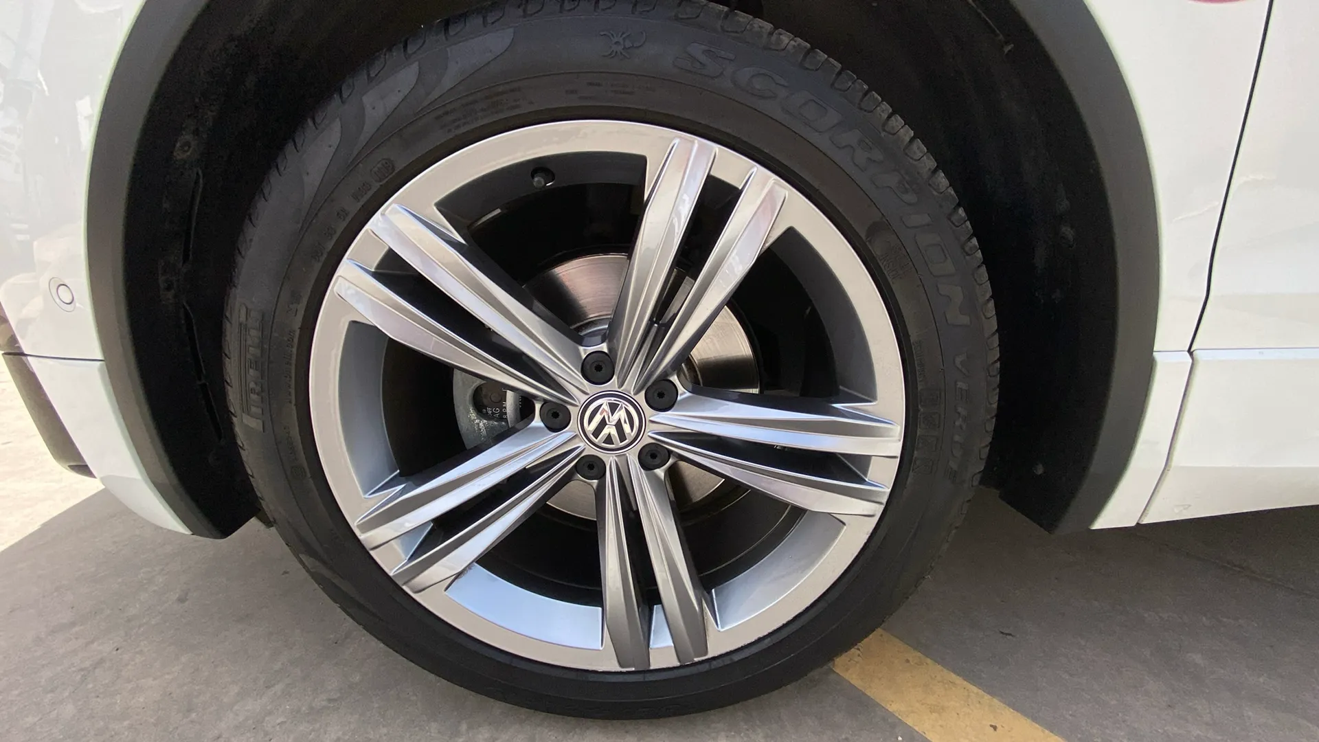 Volkswagen Tiguan Sport 1.5 TSI DSG - foto 18