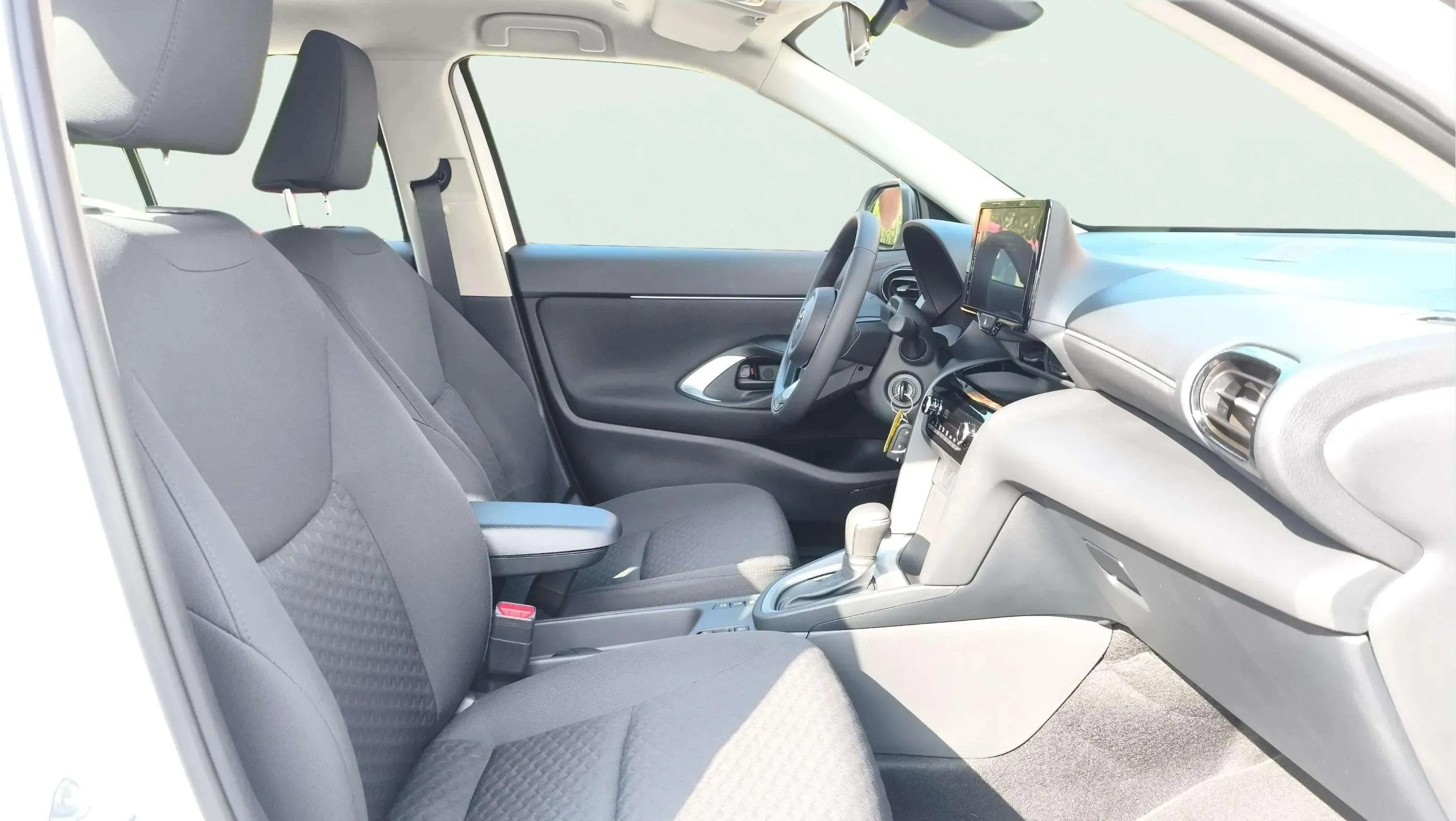 Toyota Yaris Cross 1.5 130H Active - foto 17