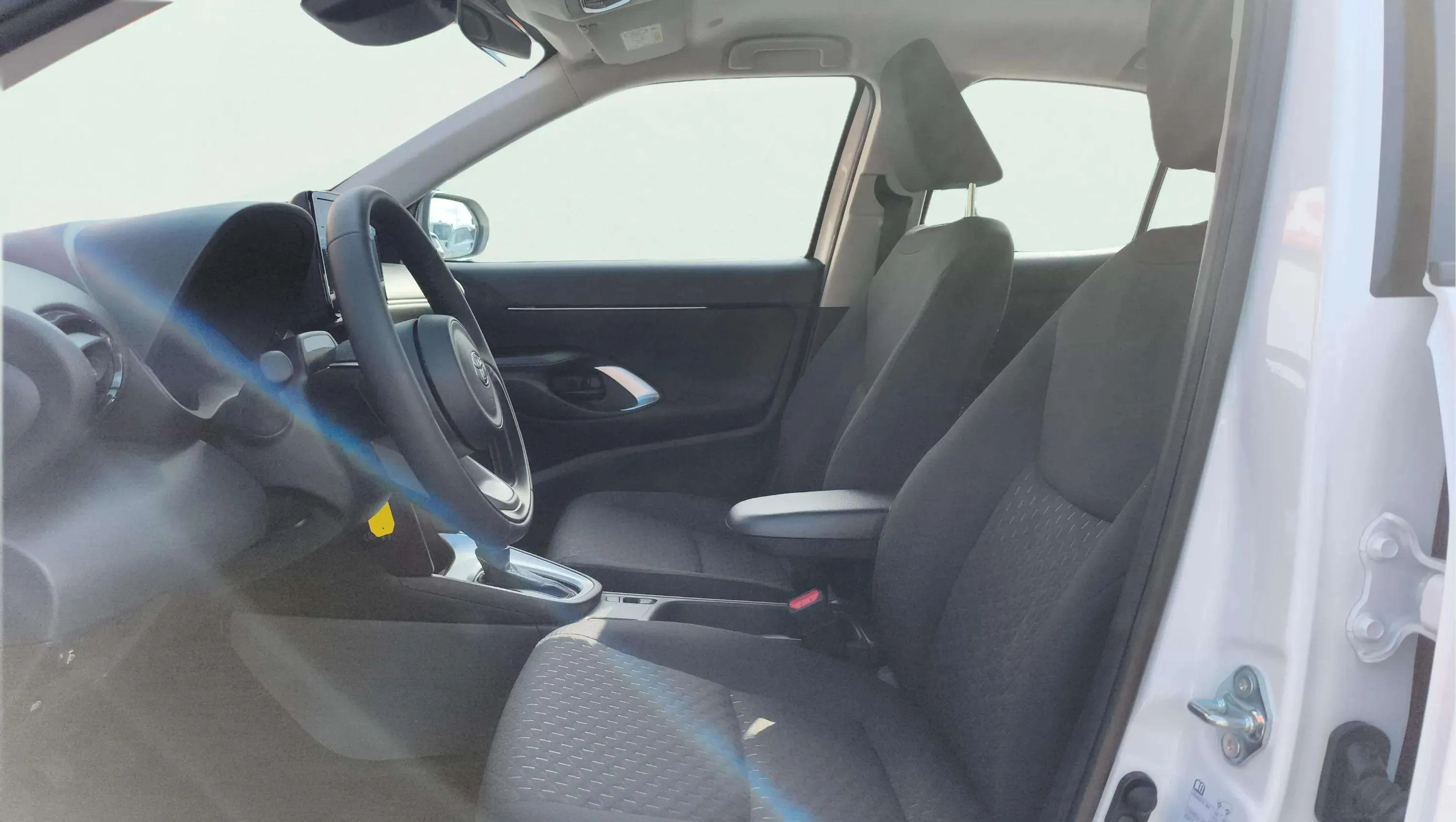 Toyota Yaris Cross 1.5 130H Active - foto 15