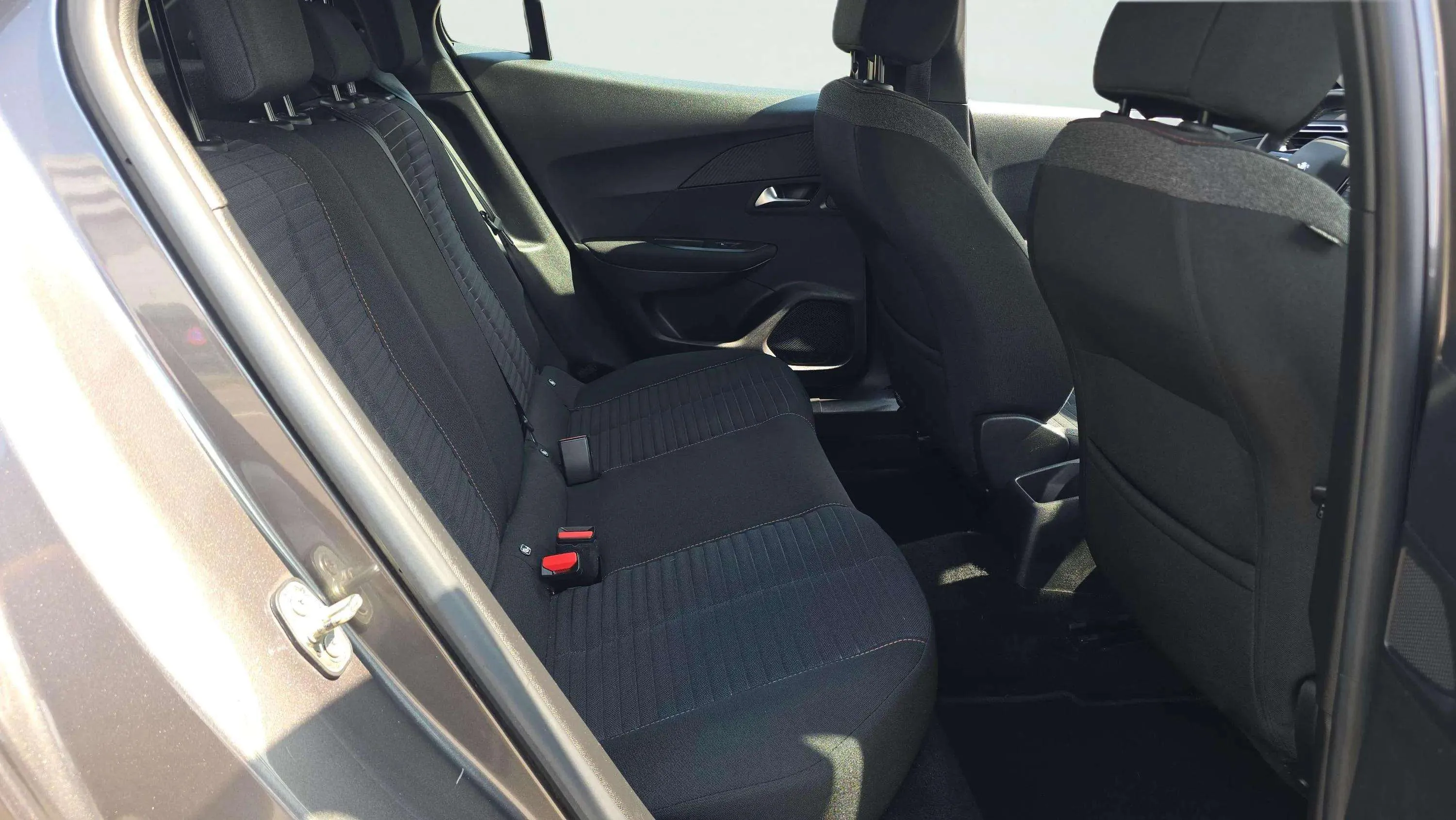 Peugeot 2008 Active Pack BlueHDi - foto 15