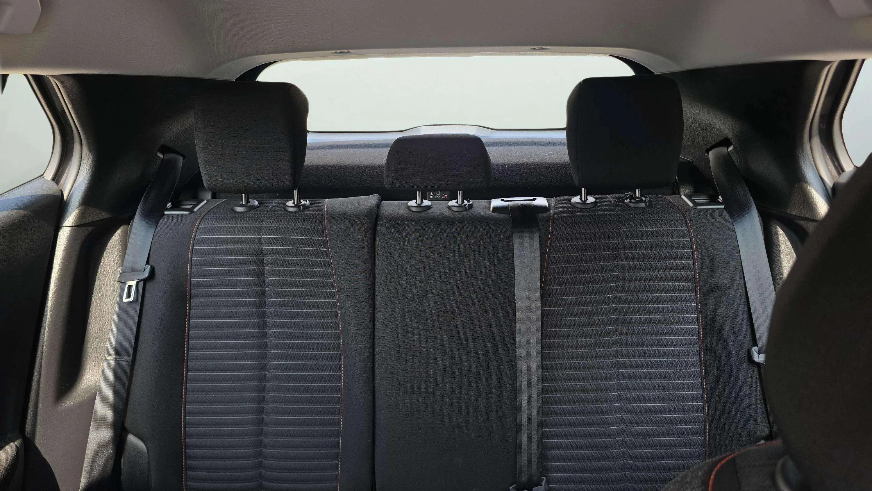 Peugeot 2008 Active Pack BlueHDi - foto 16