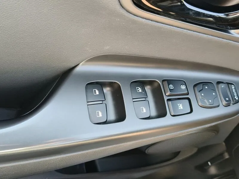 Hyundai Kona 1.6 GDI HEV Tecno Red - foto 31