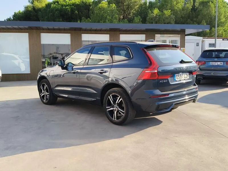 Volvo XC60 2.0 T6 AWD Recharge R-Design - foto 4