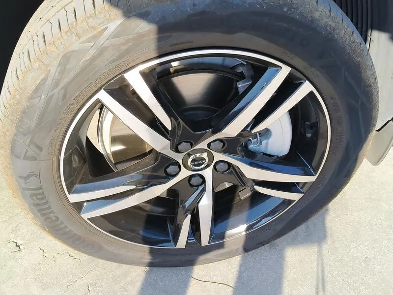 Volvo XC60 2.0 T6 AWD Recharge R-Design - foto 47