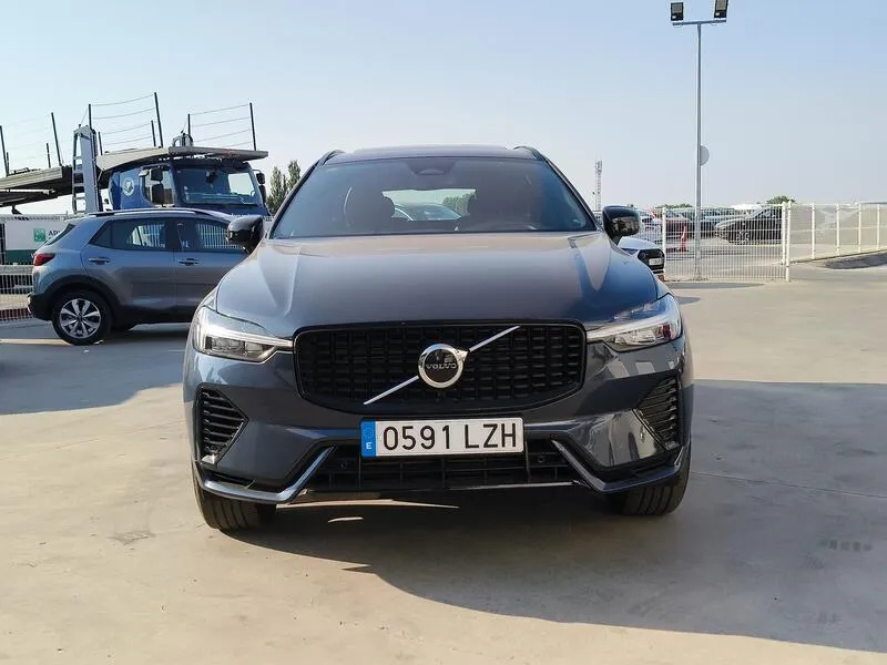 Volvo XC60 2.0 T6 AWD Recharge R-Design - foto 9