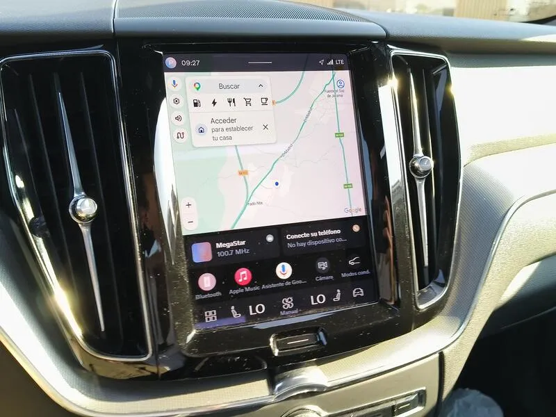 Volvo XC60 2.0 T6 AWD Recharge R-Design - foto 11