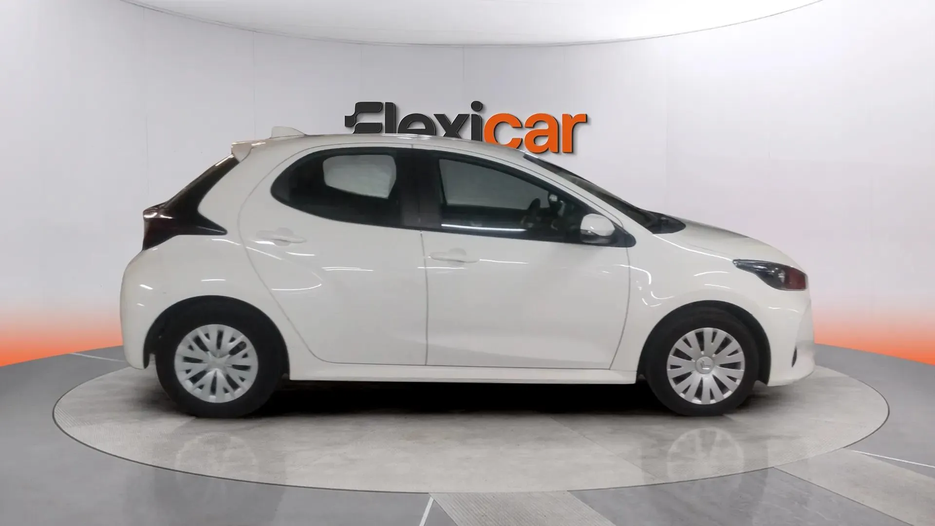 Toyota Yaris 1.0 70 Business - foto 3