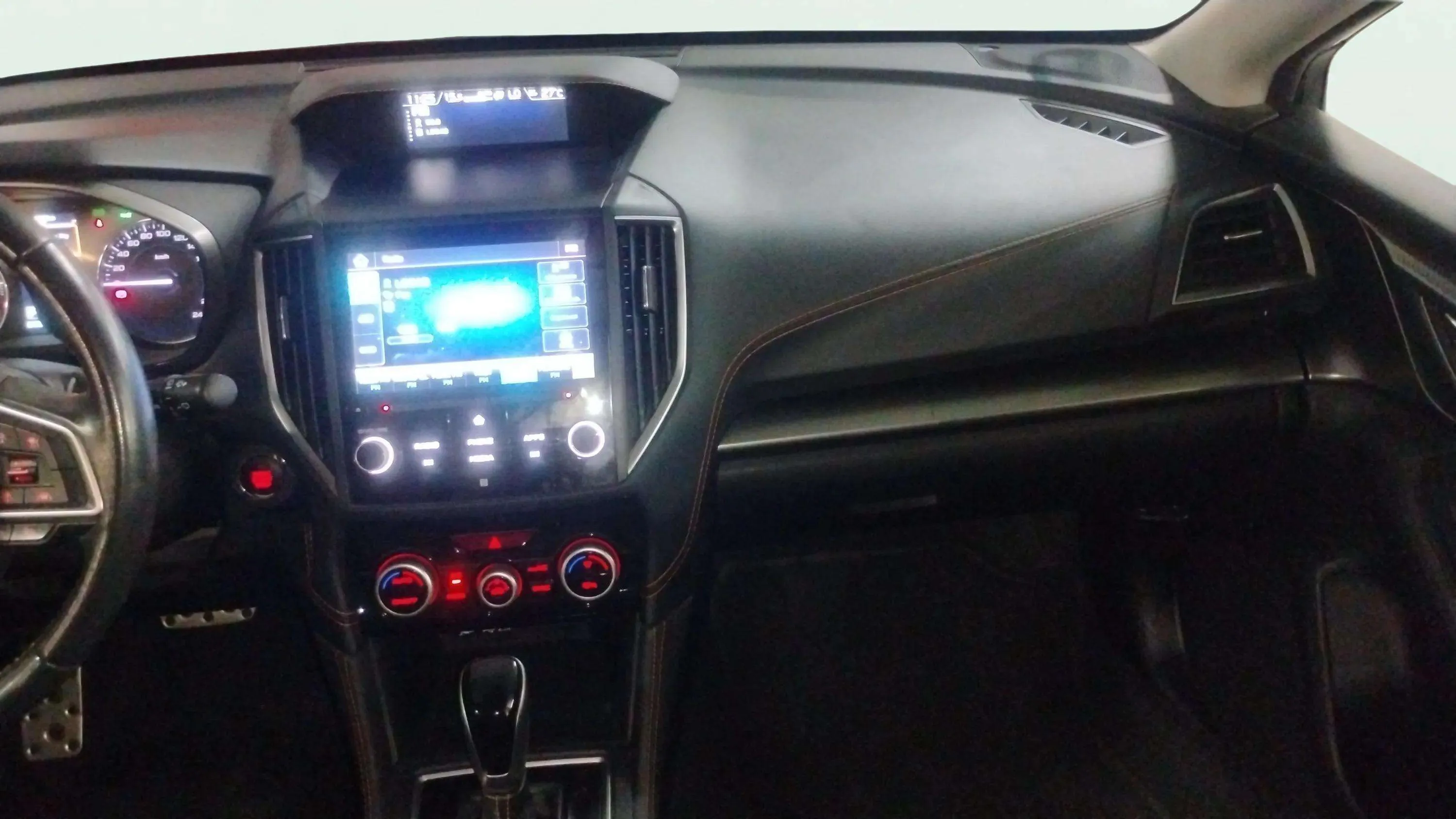 Subaru XV 2.0i Hybrid CVT Executive Plus - foto 18
