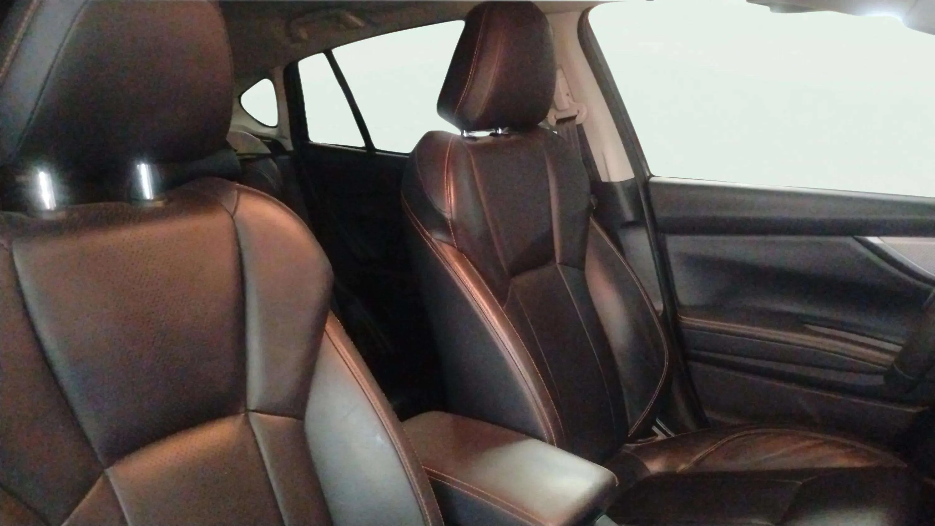 Subaru XV 2.0i Hybrid CVT Executive Plus - foto 10