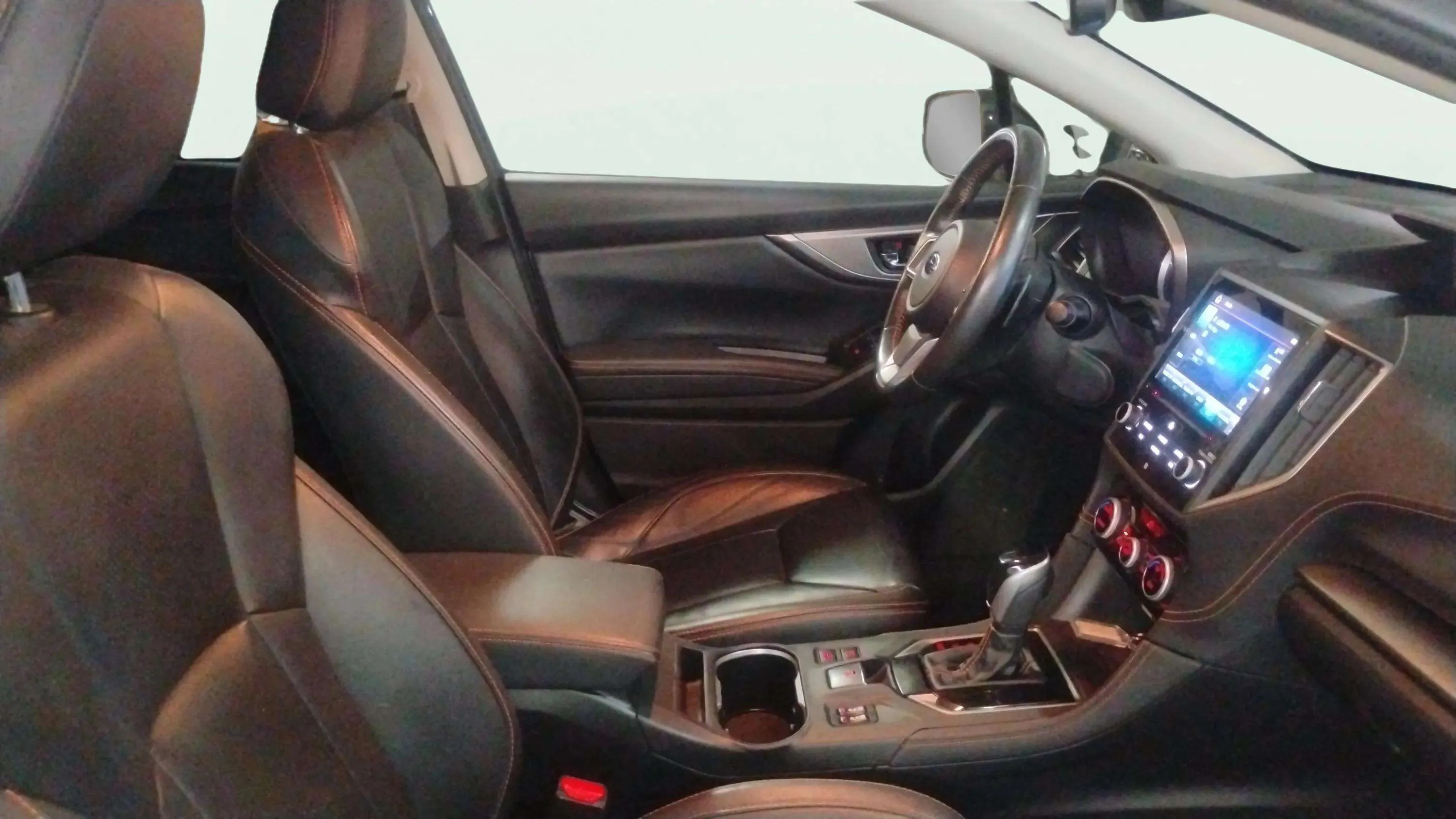 Subaru XV 2.0i Hybrid CVT Executive Plus - foto 9