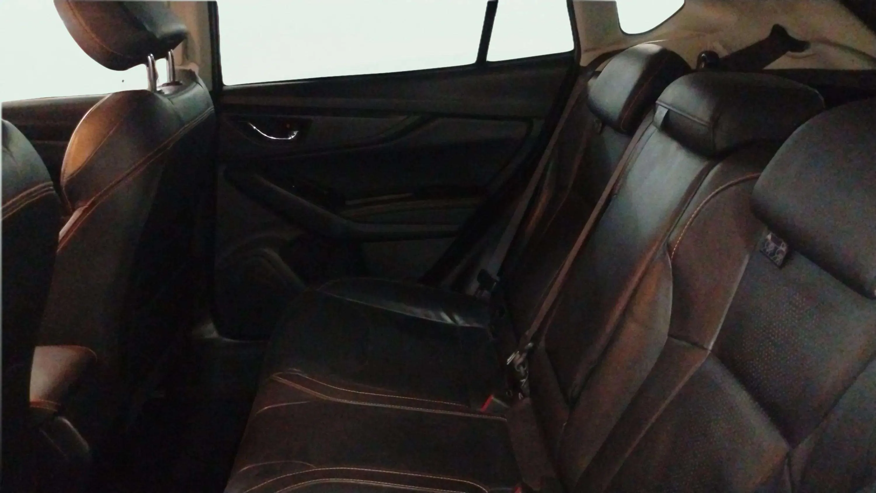 Subaru XV 2.0i Hybrid CVT Executive Plus - foto 12