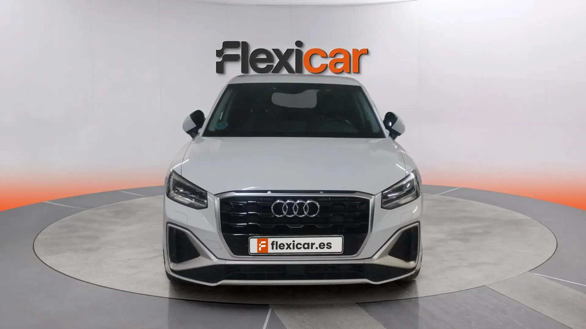 Audi Q2 S line 30 TDI - foto 2
