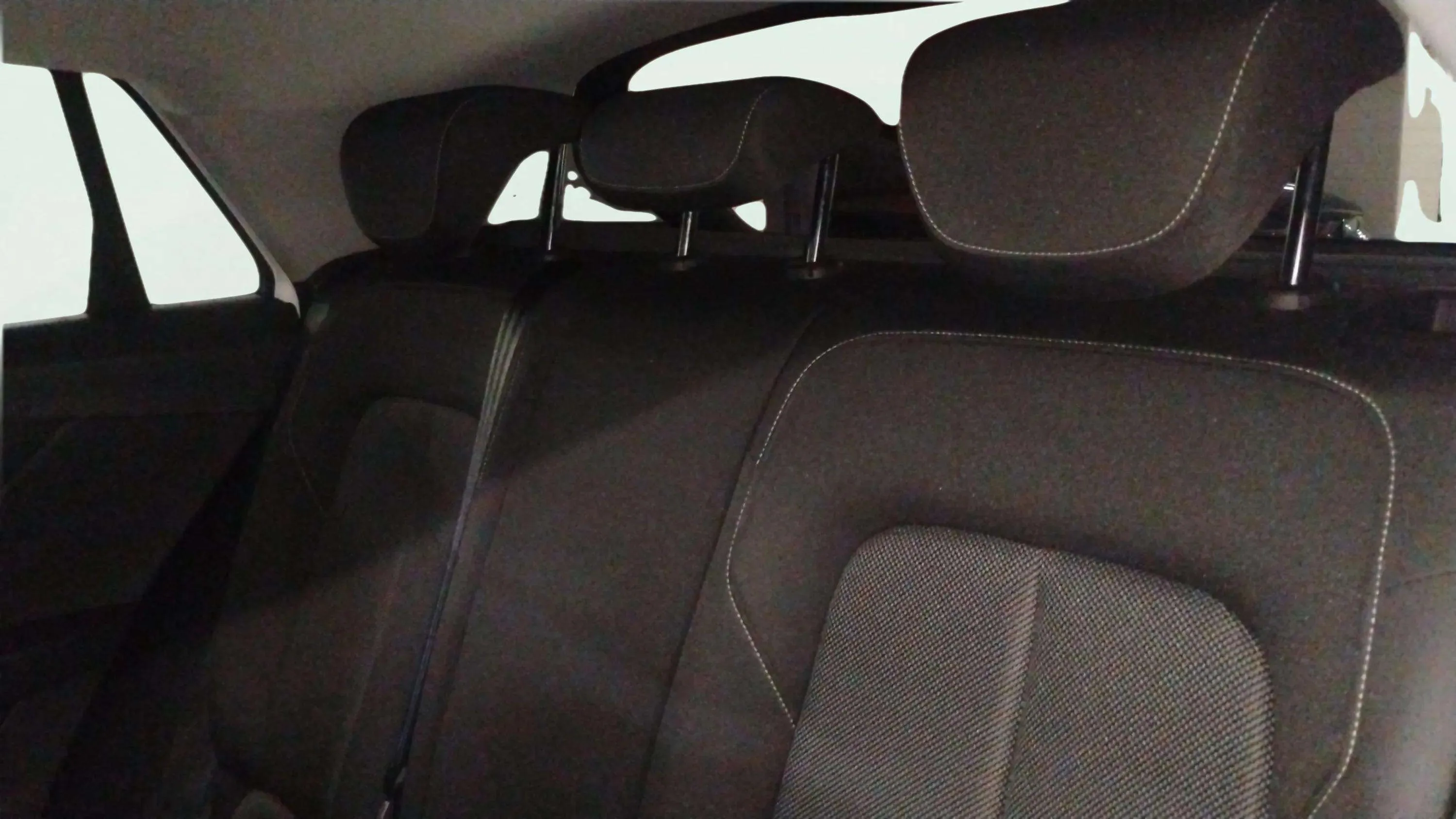 Audi Q2 S line 30 TDI - foto 14
