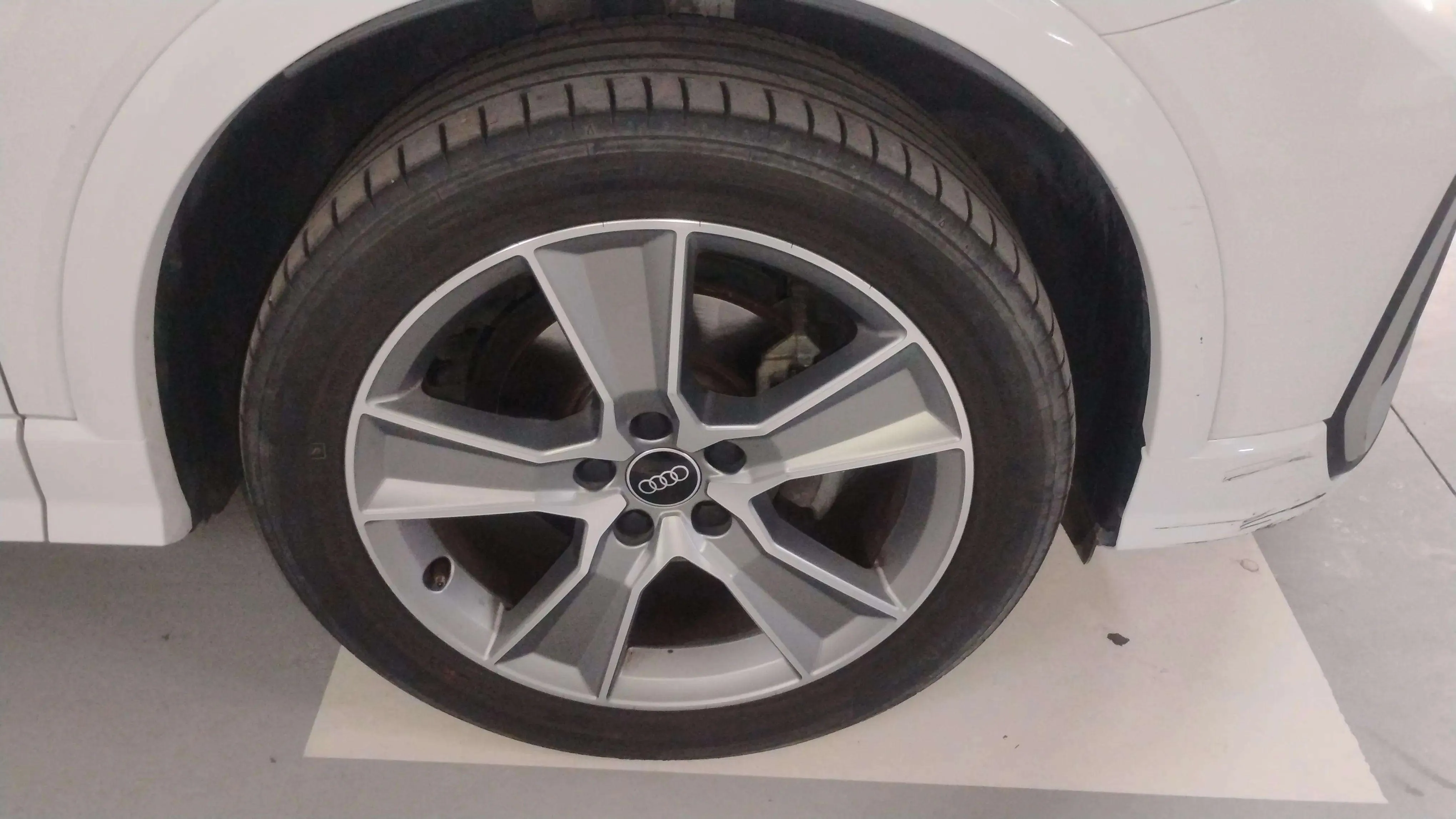 Audi Q2 S line 30 TDI - foto 30