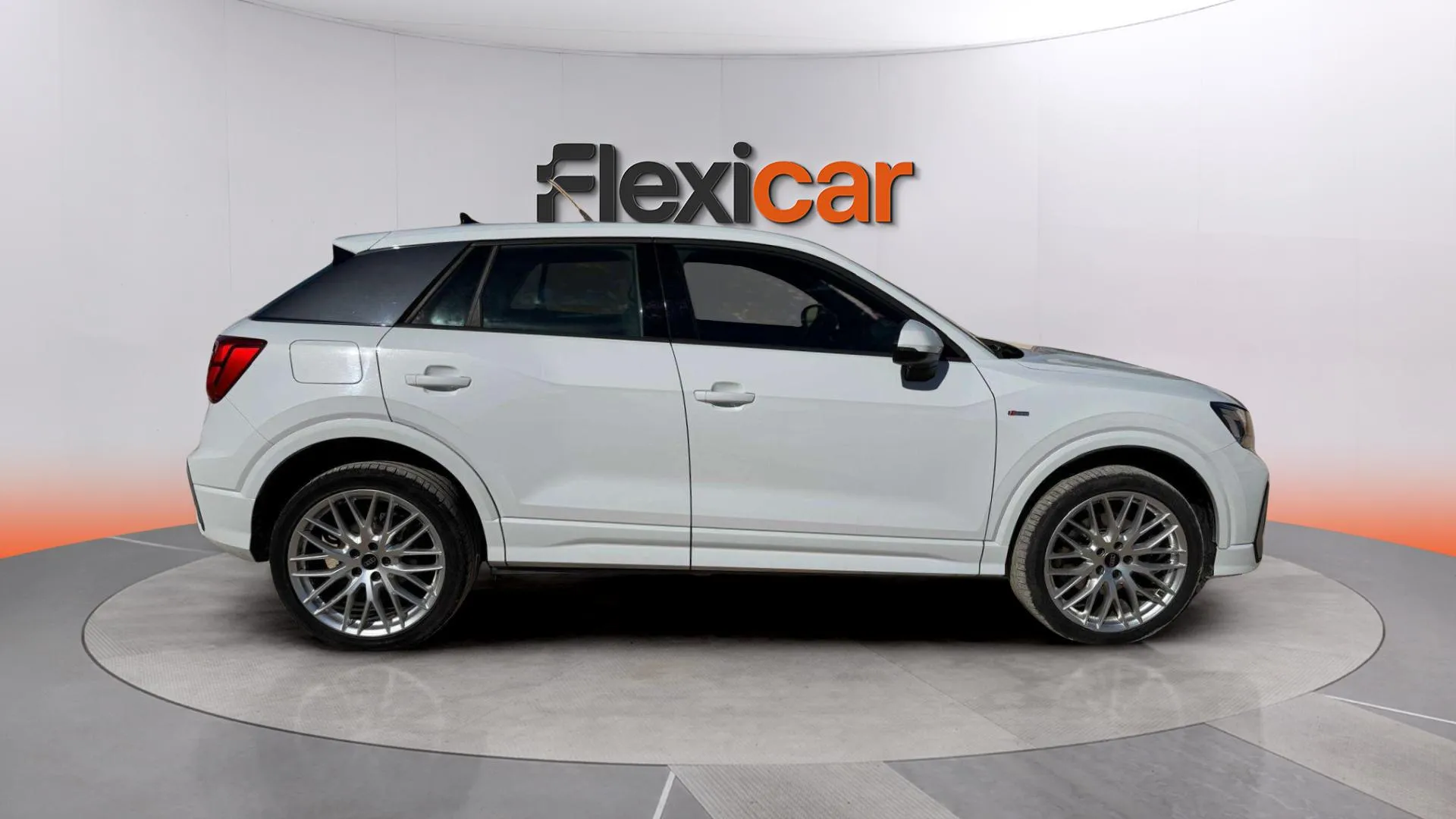 Audi Q2 S line 35 TDI S tronic - foto 8