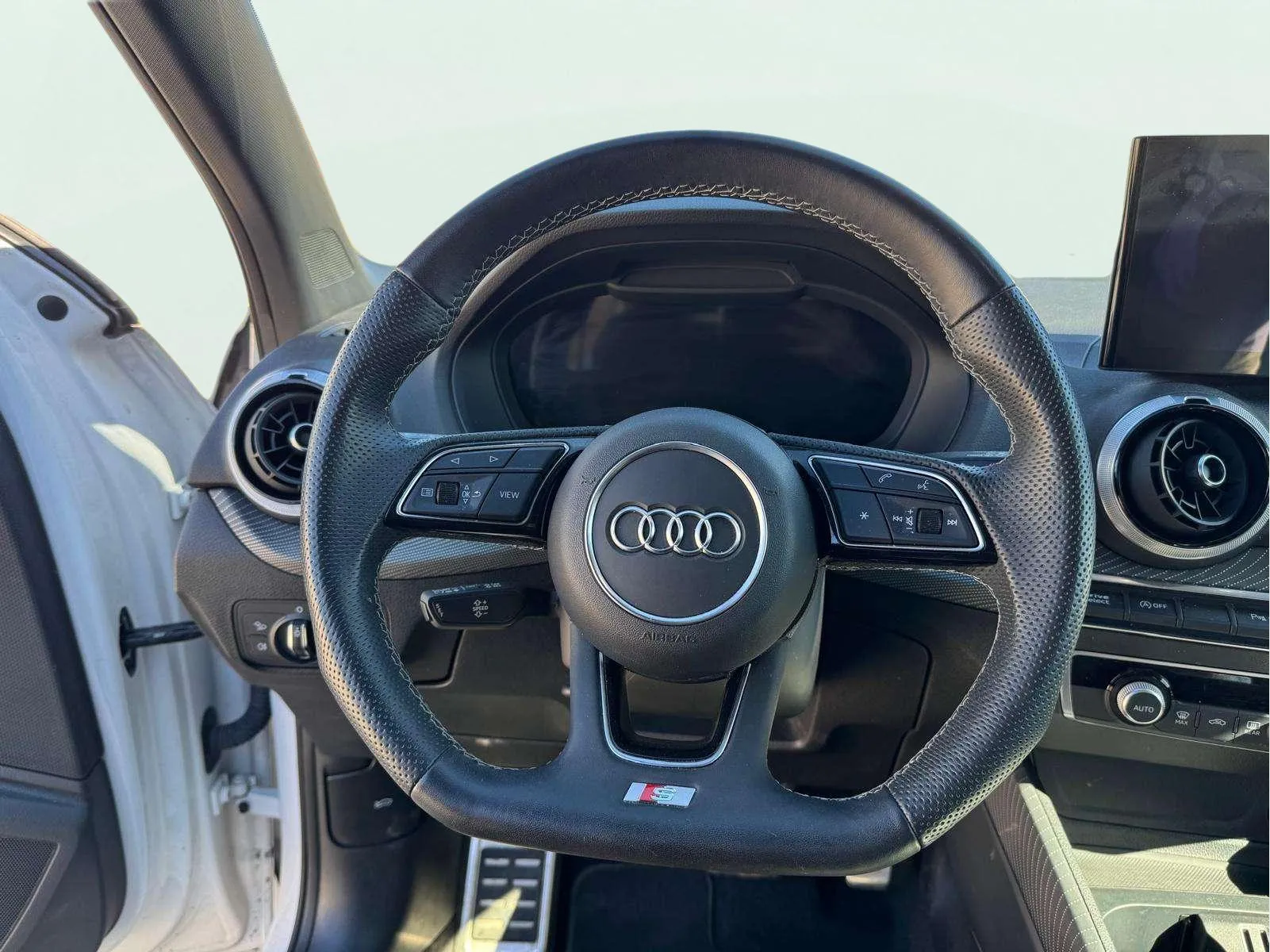 Audi Q2 S line 35 TDI S tronic - foto 16