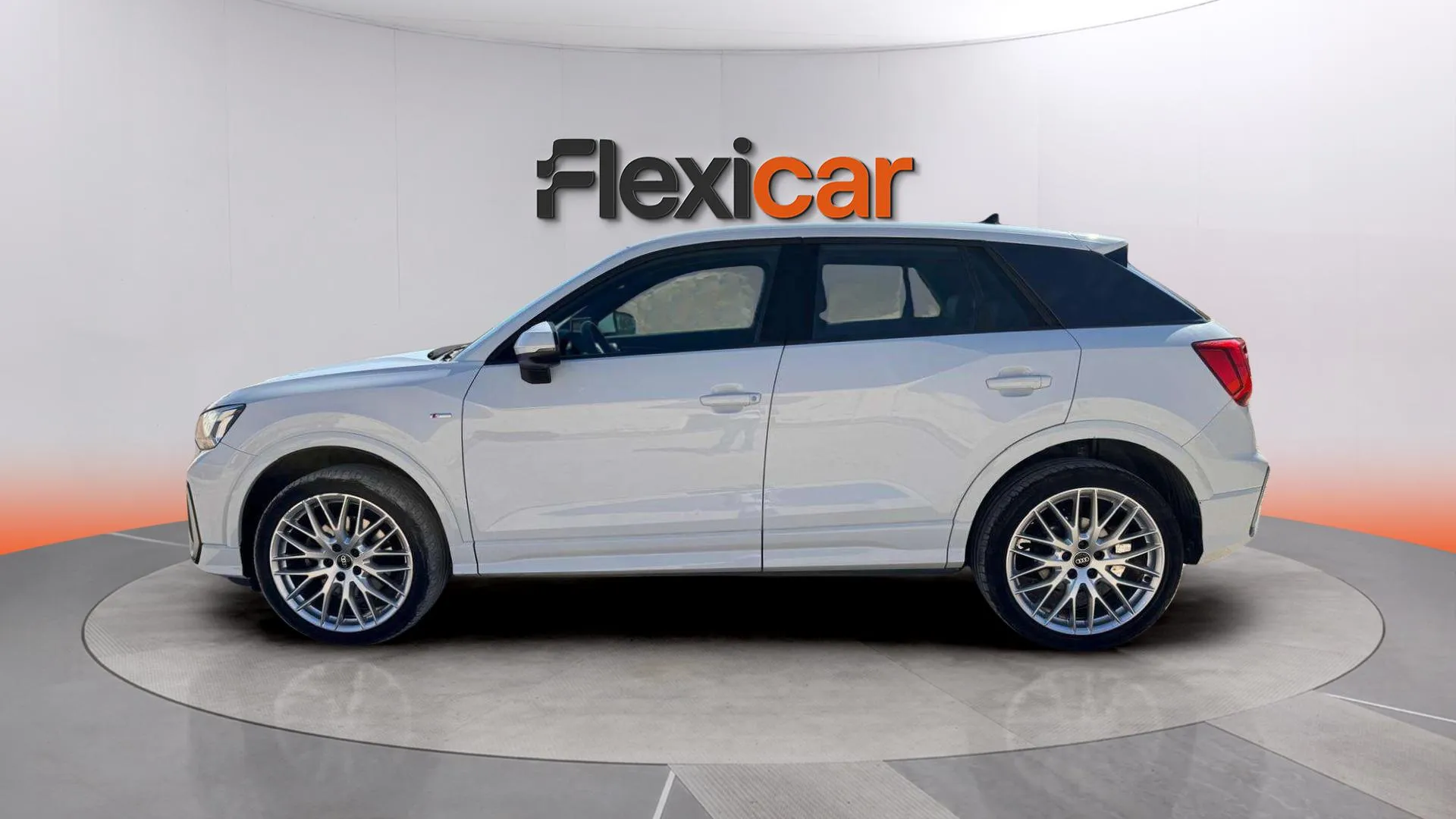 Audi Q2 S line 35 TDI S tronic - foto 4