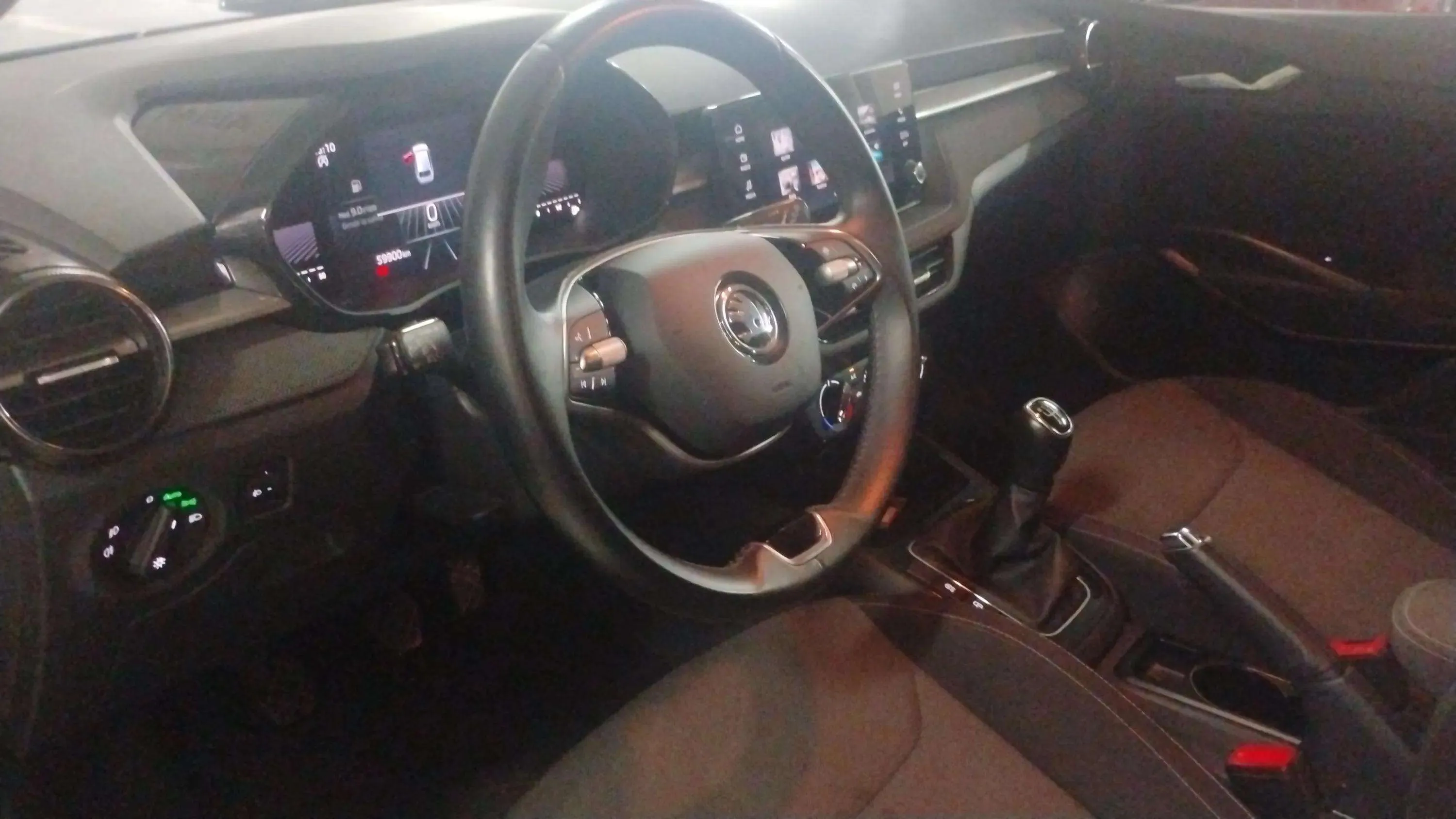 Škoda Fabia 1.0 TSI Selection - foto 6
