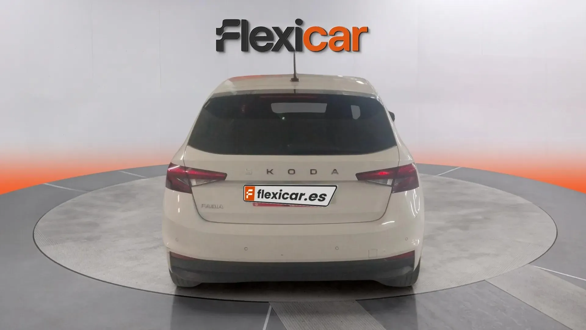 Škoda Fabia 1.0 TSI Selection - foto 5
