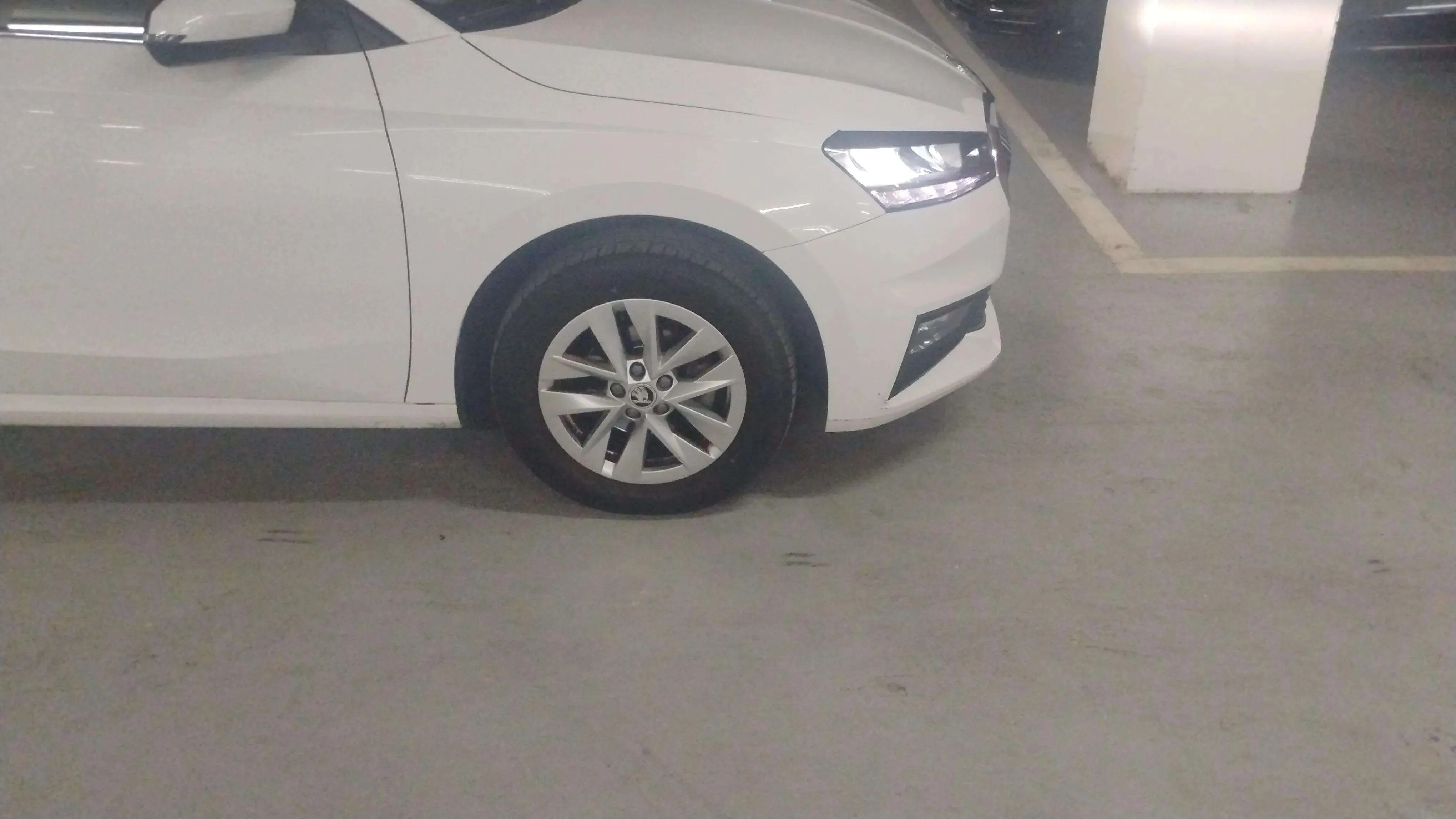 Škoda Fabia 1.0 TSI Selection - foto 31