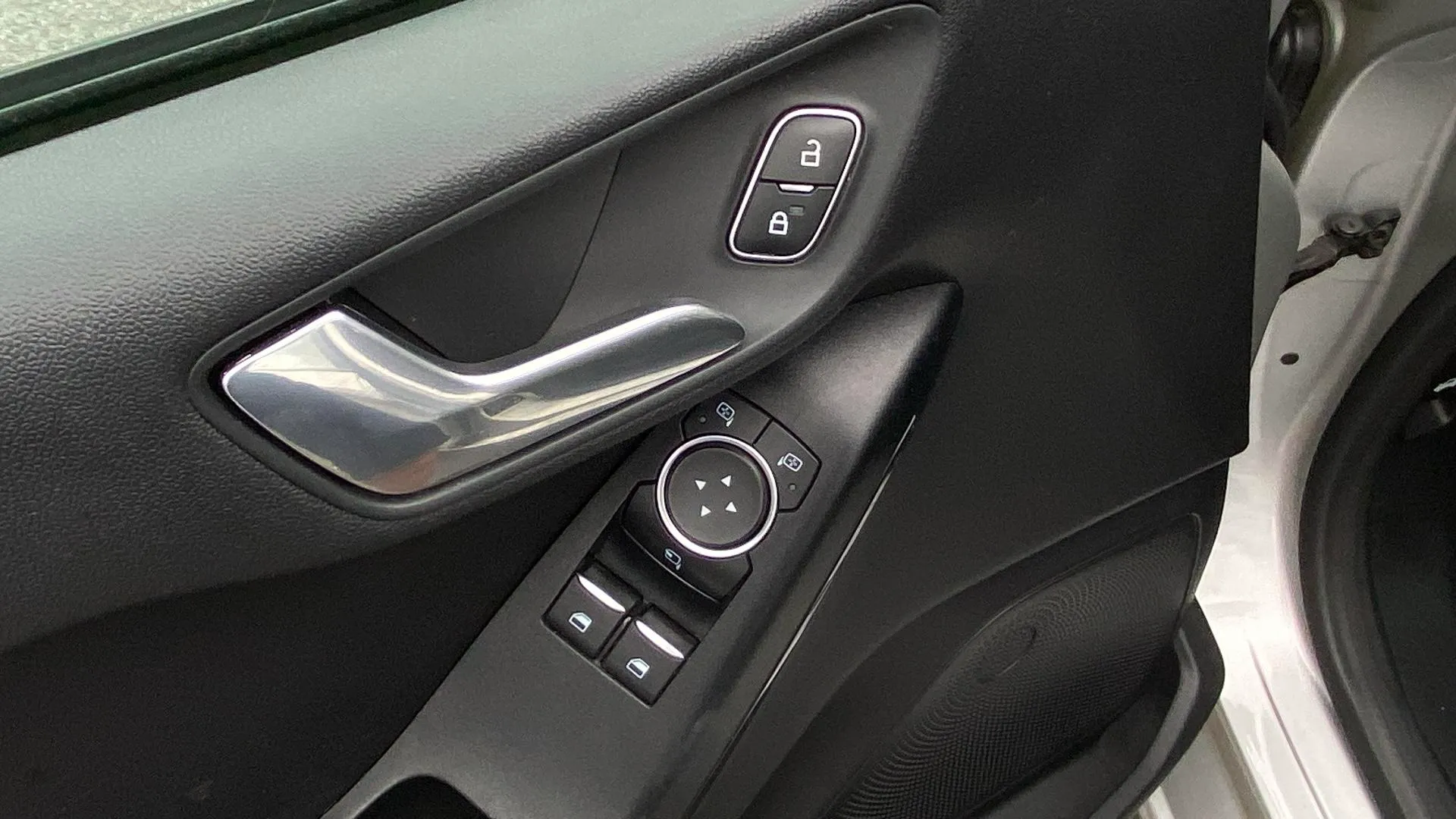 Ford Fiesta 1.0 EcoBoost Active - foto 22