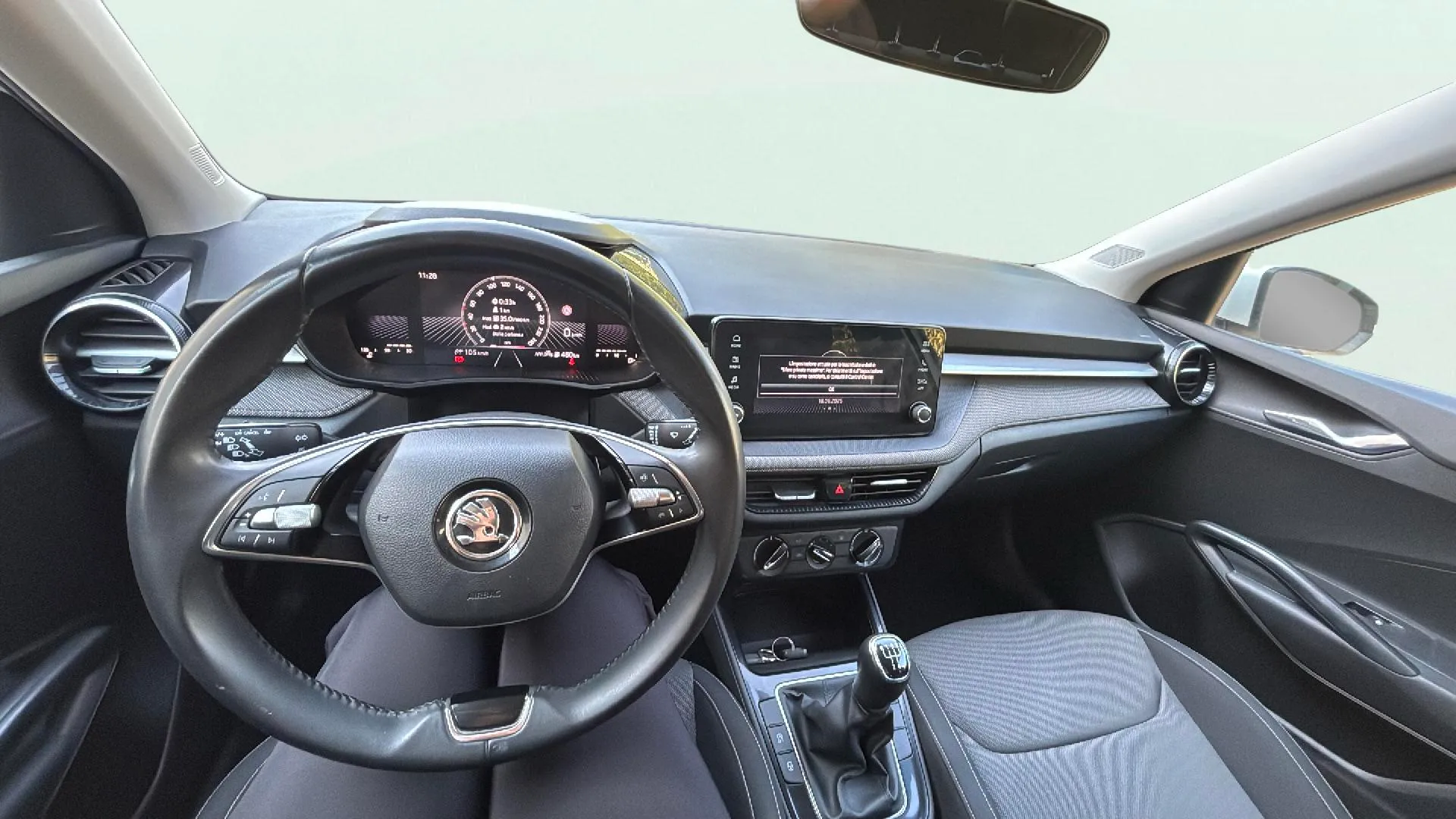 Škoda Fabia 1.0 TSI Selection - foto 10
