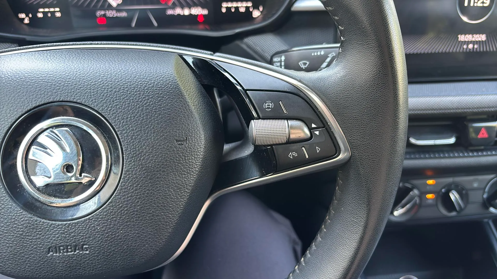 Škoda Fabia 1.0 TSI Selection - foto 14