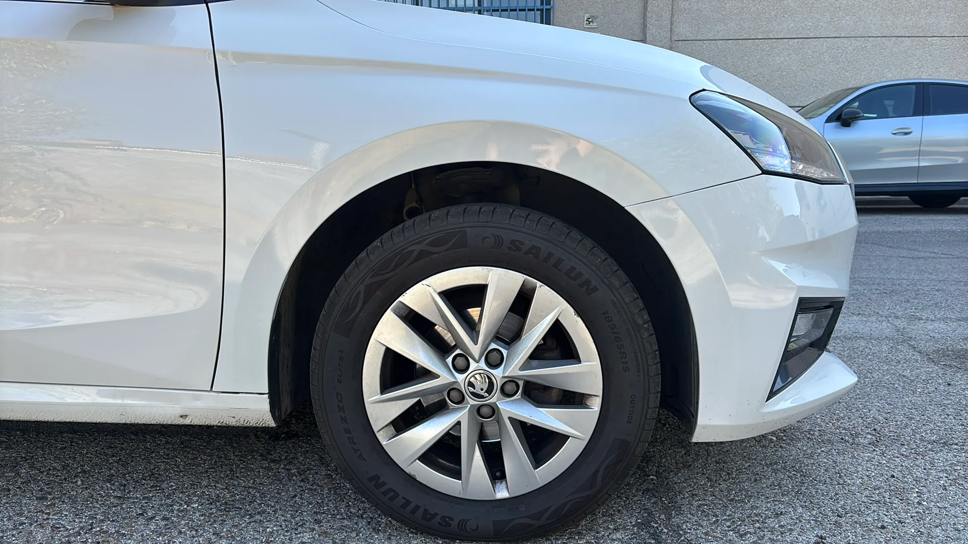 Škoda Fabia 1.0 TSI Selection - foto 17