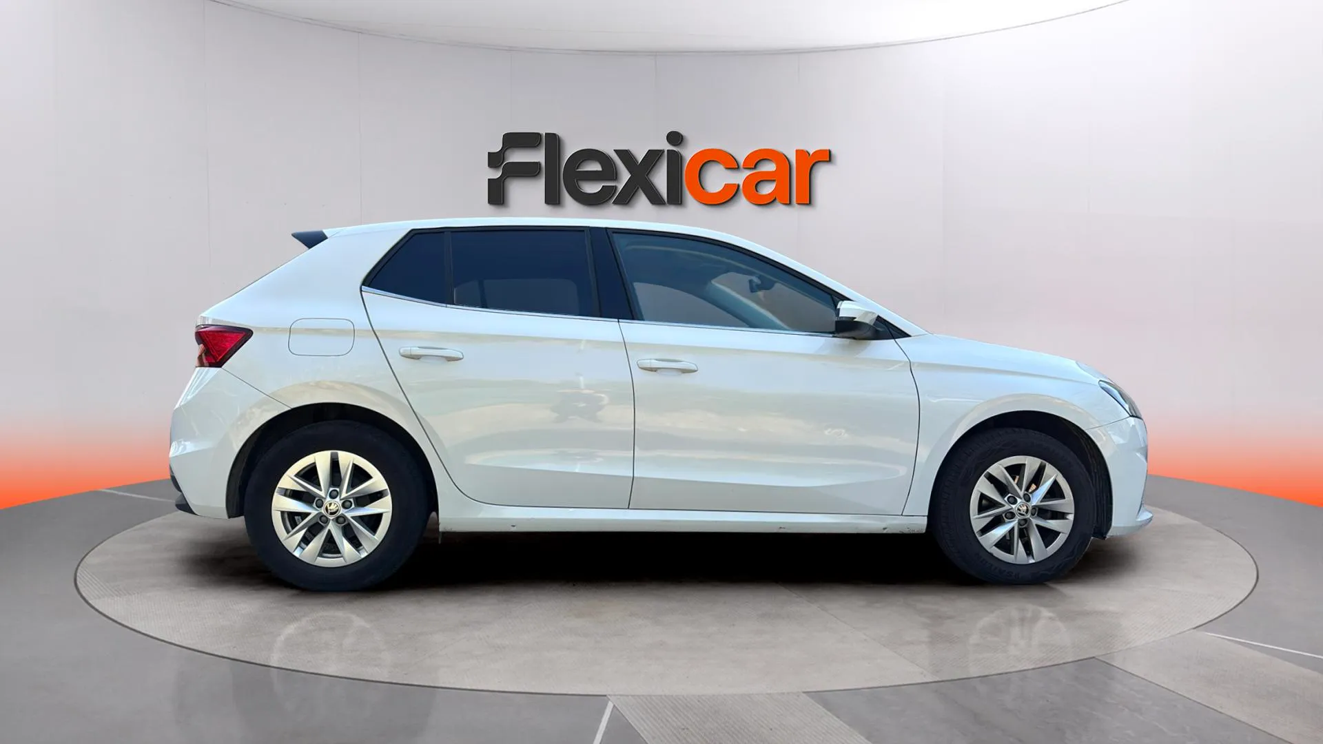 Škoda Fabia 1.0 TSI Selection - foto 8