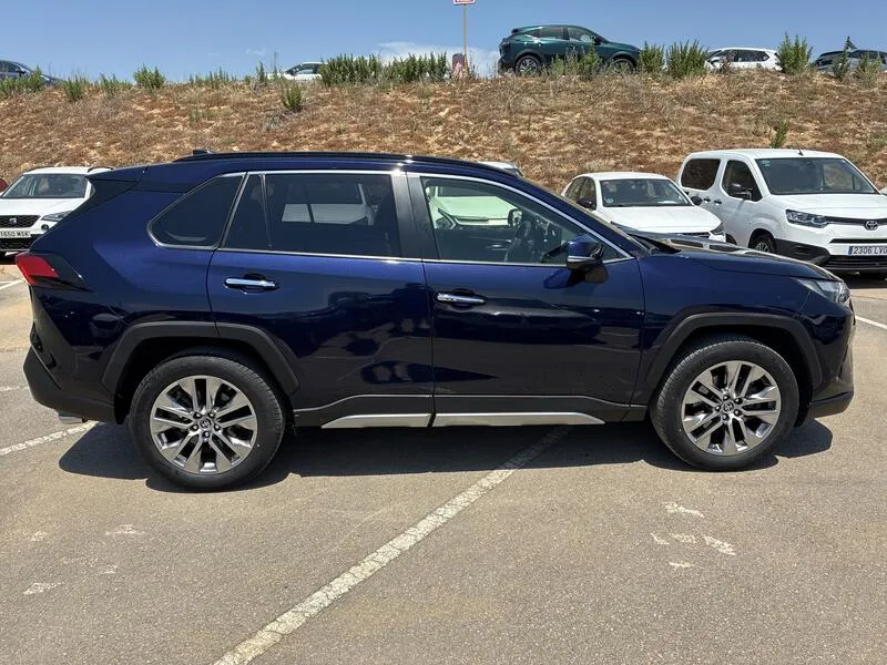 Toyota RAV4 220H e-CVT Luxury - foto 7