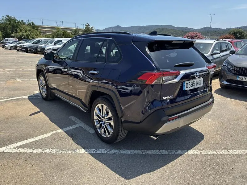 Toyota RAV4 220H e-CVT Luxury - foto 4