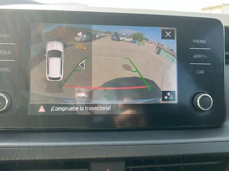 Škoda Kamiq 1.0 TSI DSG Ambition - foto 42