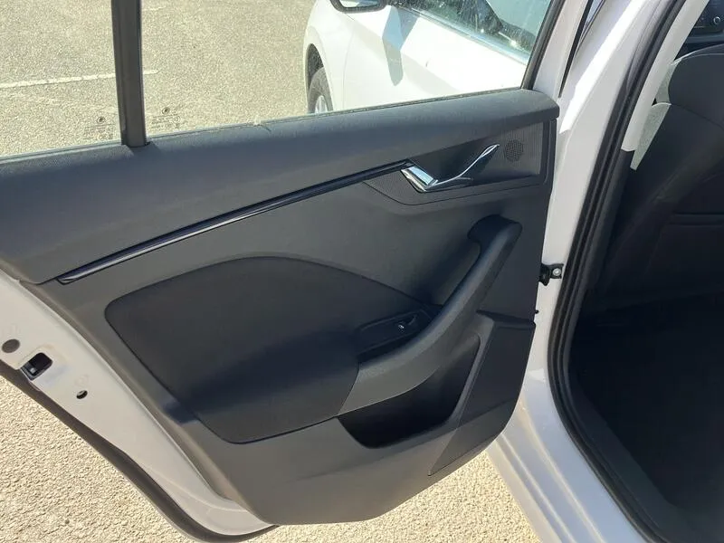 Škoda Kamiq 1.0 TSI DSG Ambition - foto 14