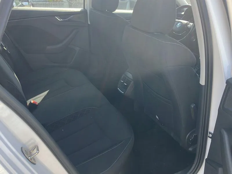 Škoda Kamiq 1.0 TSI DSG Ambition - foto 20