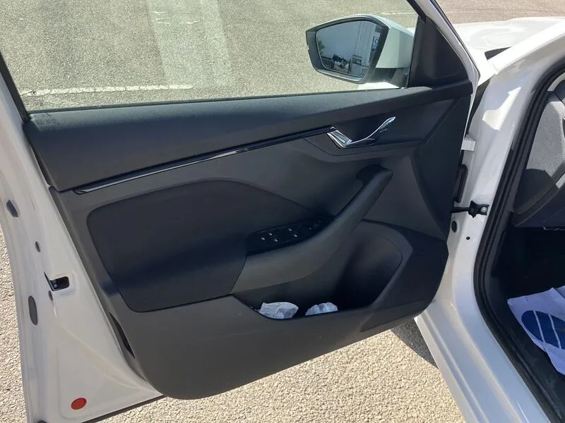 Škoda Kamiq 1.0 TSI DSG Ambition - foto 11