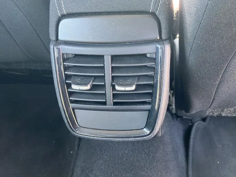 Škoda Kamiq 1.0 TSI DSG Ambition - foto 21