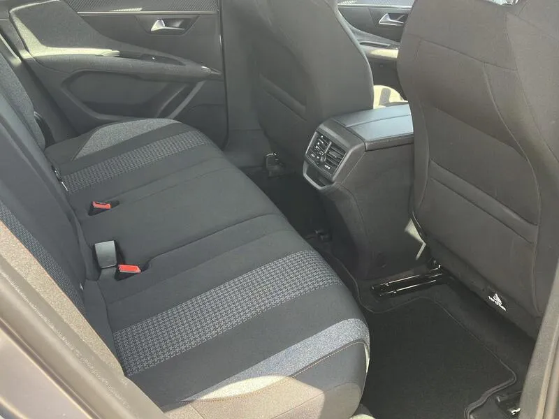 Peugeot 3008 1.5 BlueHDi Active Pack - foto 20