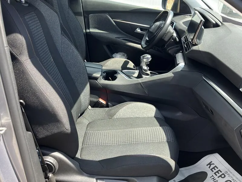 Peugeot 3008 1.5 BlueHDi Active Pack - foto 25