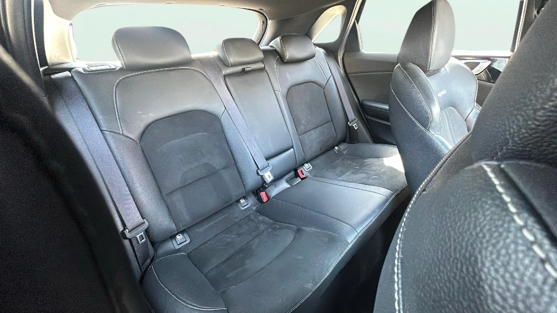 Kia Ceed 1.6MHEV IMT GT Line - foto 20