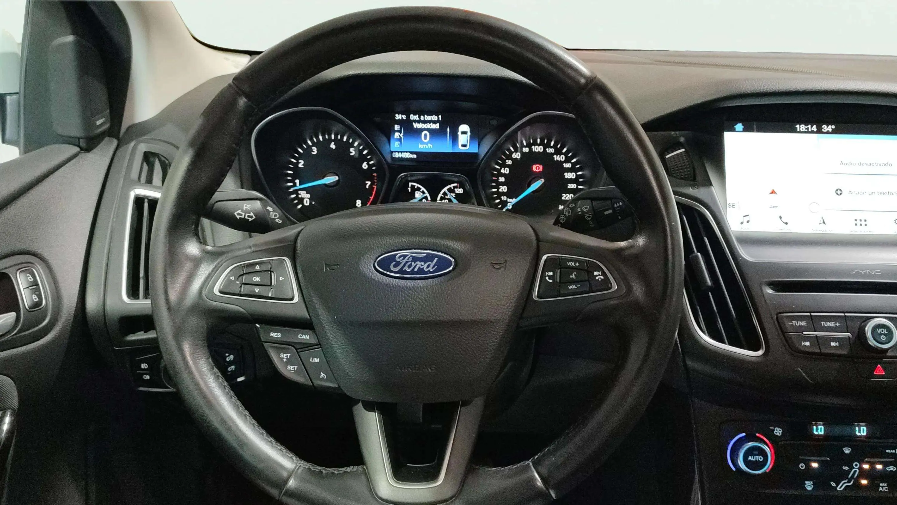 Ford Focus 1.5 EcoBoost A-S-S Titanium - foto 10