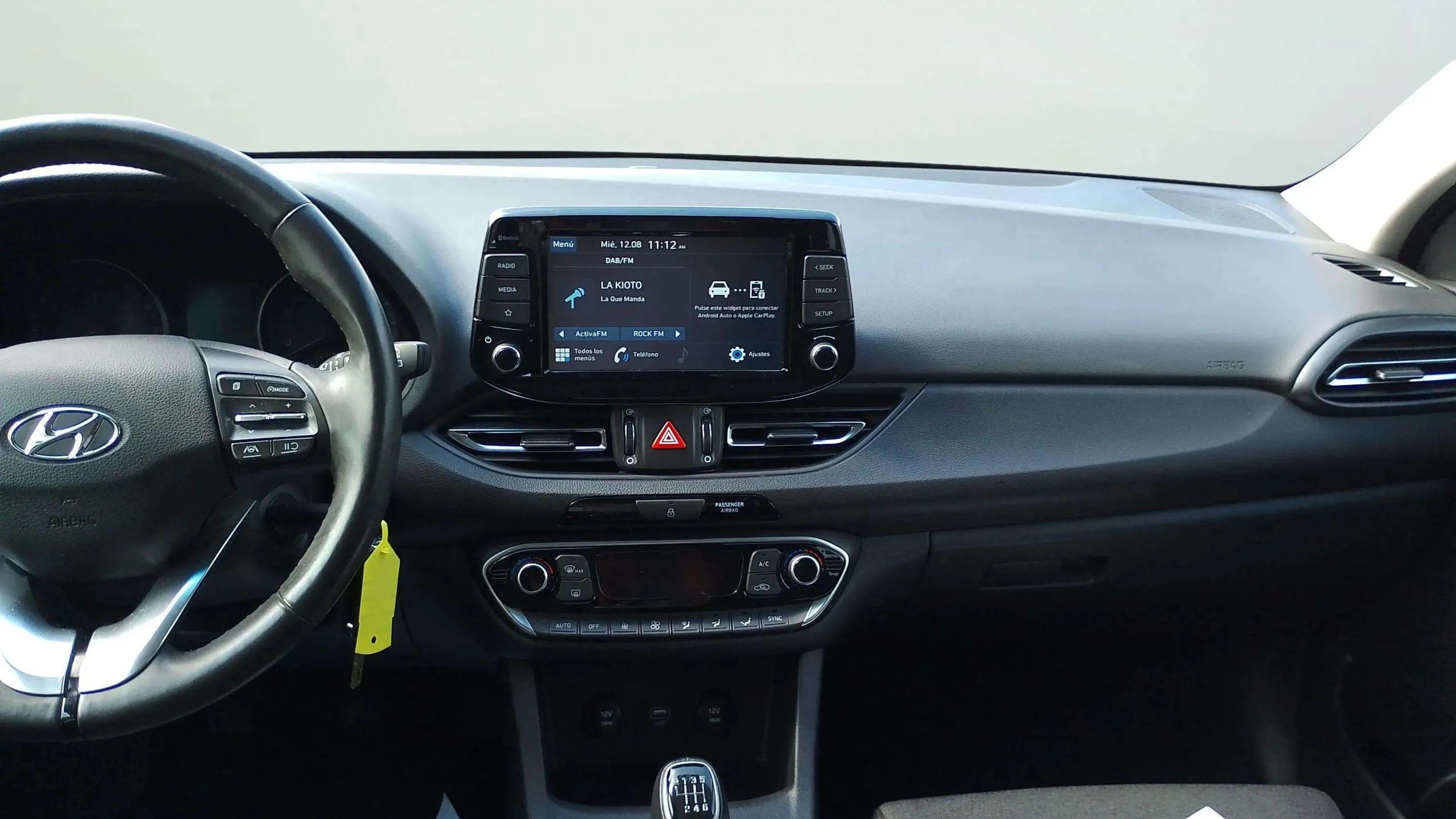 Hyundai i30 1.5 DPI Klass SLX - foto 12
