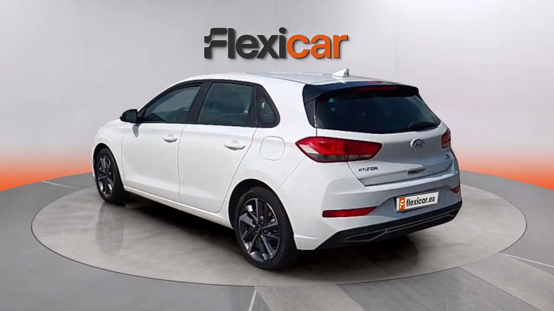 Hyundai i30 1.5 DPI Klass SLX - foto 5