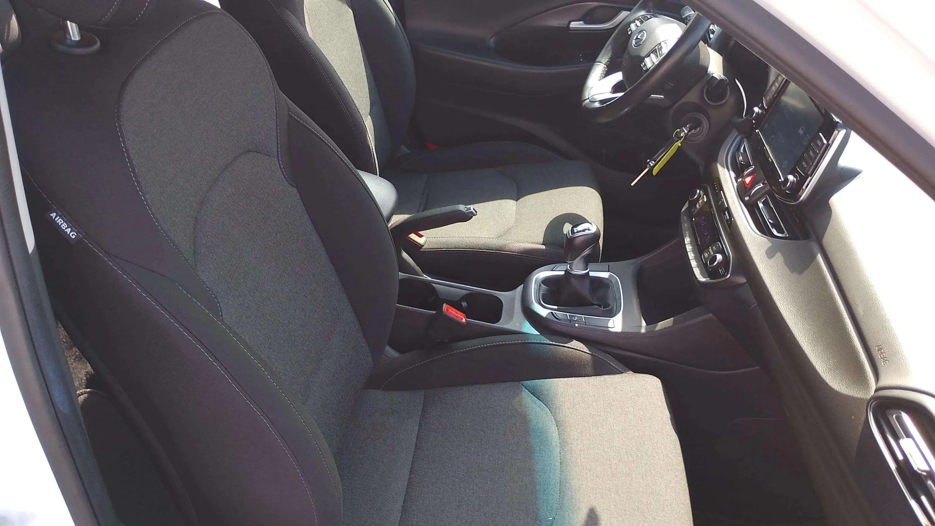 Hyundai i30 1.5 DPI Klass SLX - foto 15