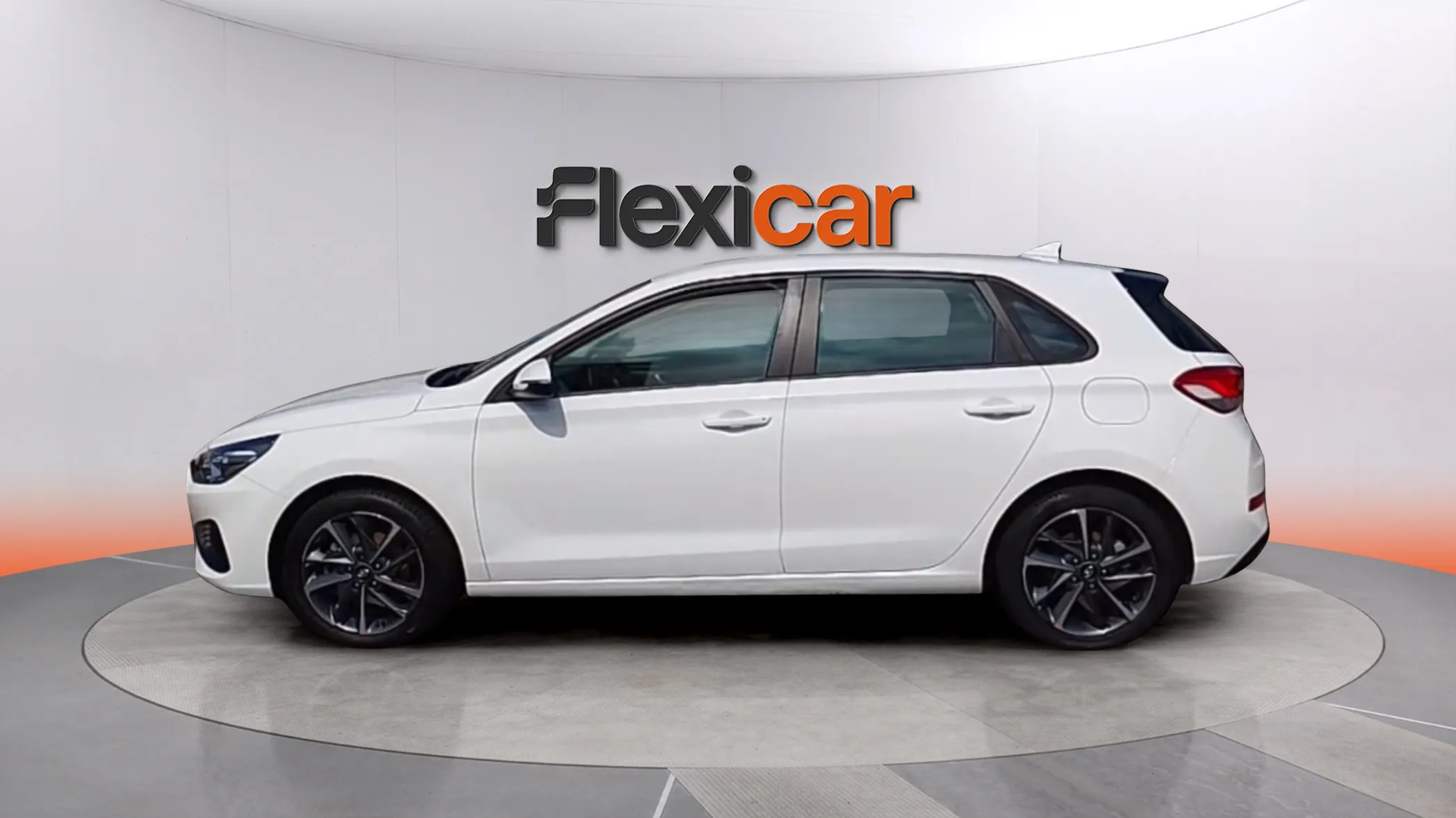 Hyundai i30 1.5 DPI Klass SLX - foto 4