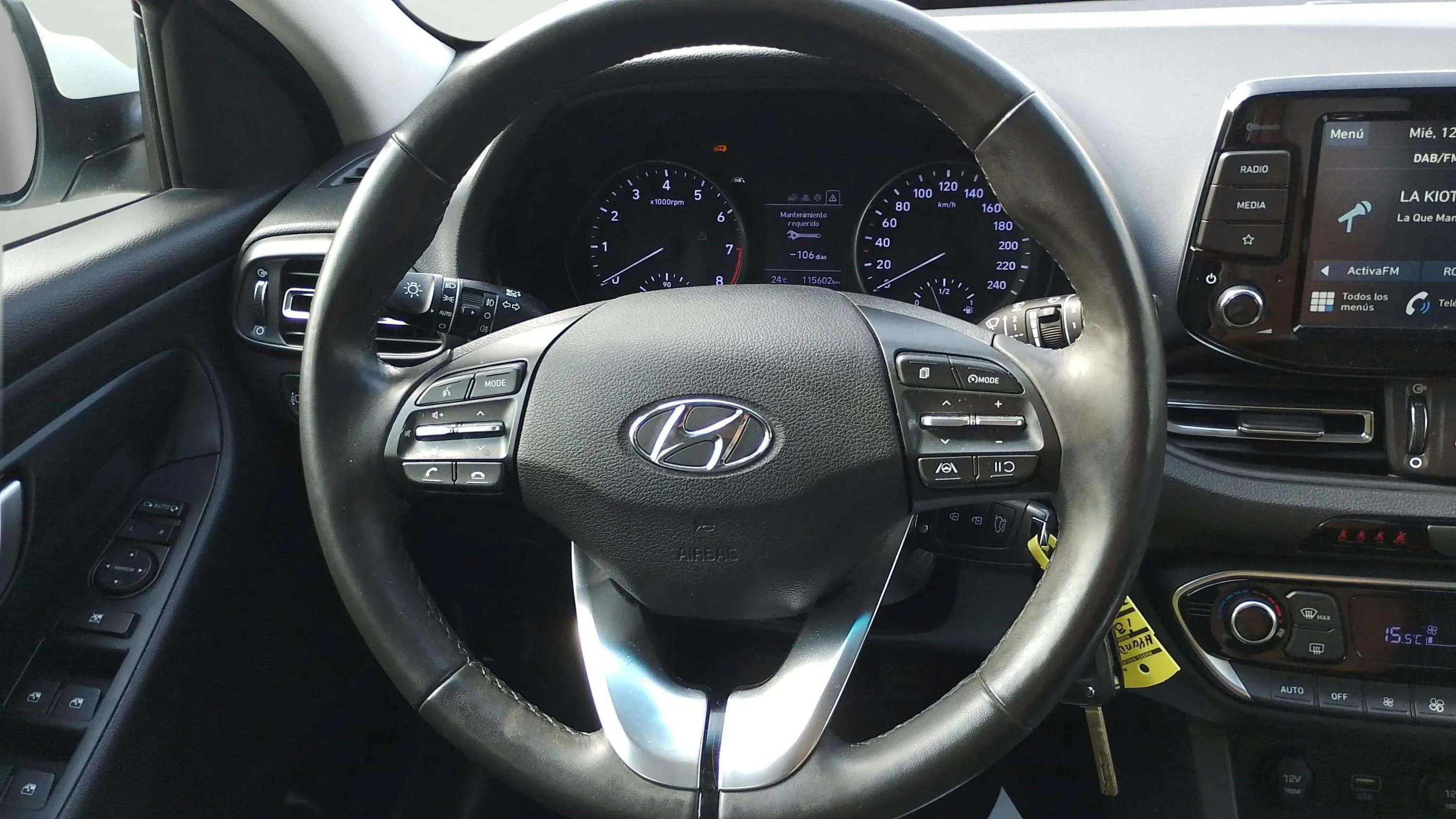 Hyundai i30 1.5 DPI Klass SLX - foto 13