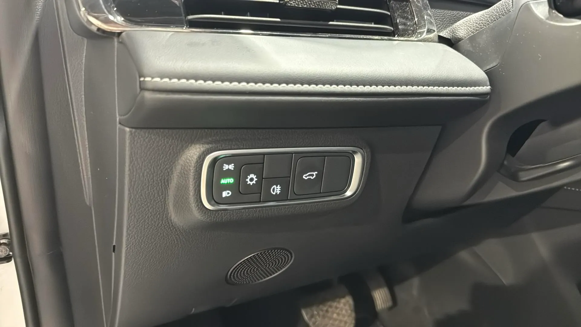 Omoda 5 HEV Premium 1.5 T-GDi - foto 23