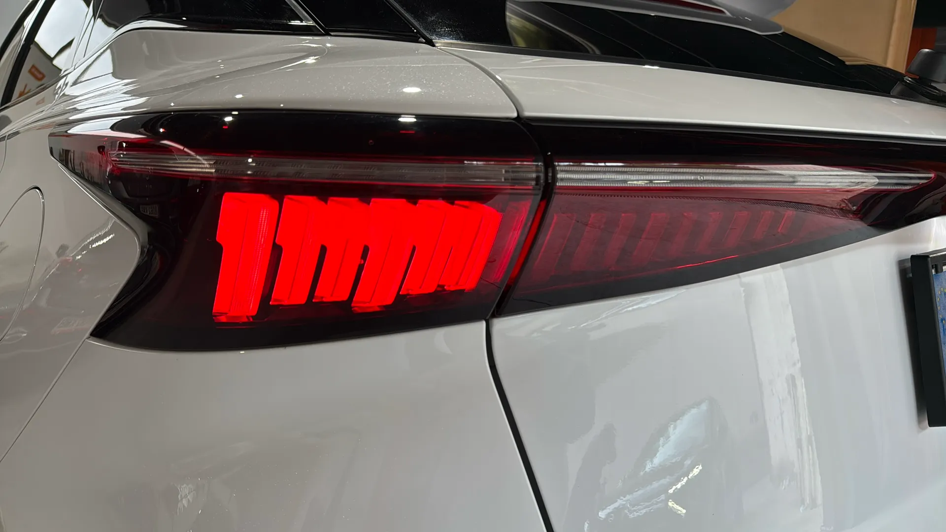 Omoda 5 HEV Premium 1.5 T-GDi - foto 28