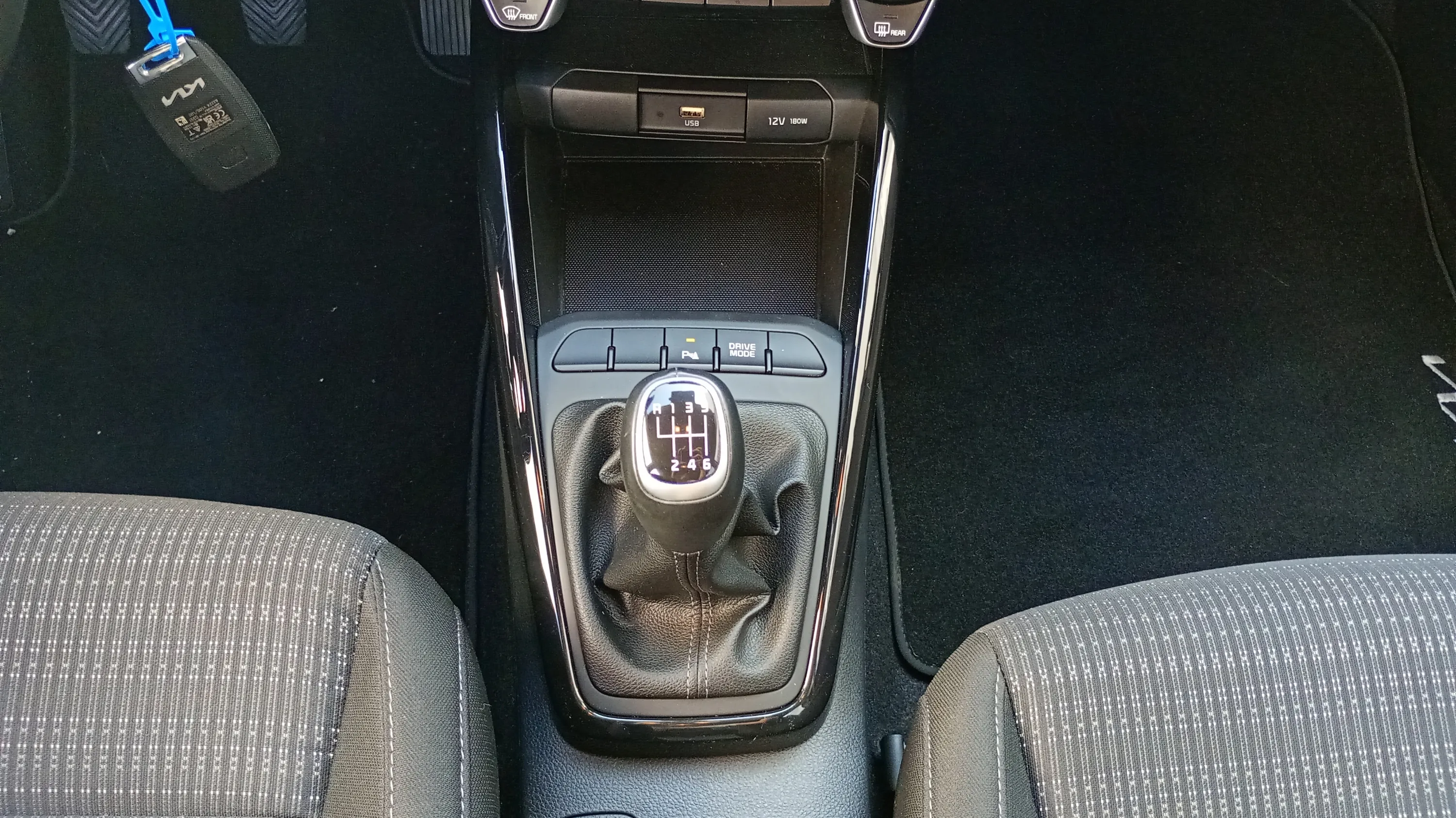 Kia Stonic 1.0 T-GDi MHEV Drive - foto 17