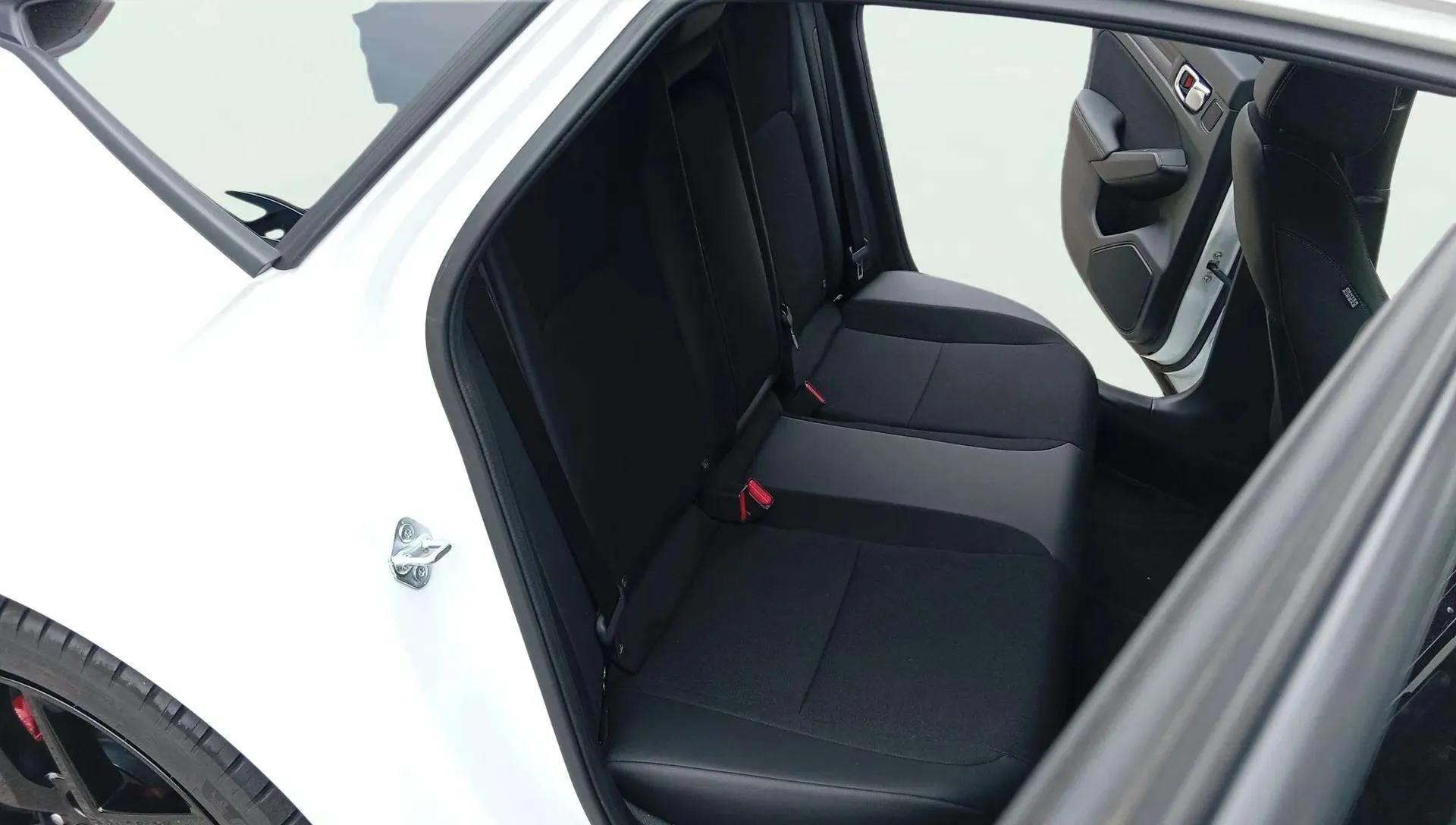 Honda Civic 2.0 i-MMD Sport CVT - foto 23